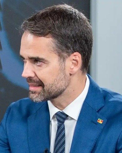 Projeto só anda se for do interesse do Palácio. Quem faz oposição é punido na marra