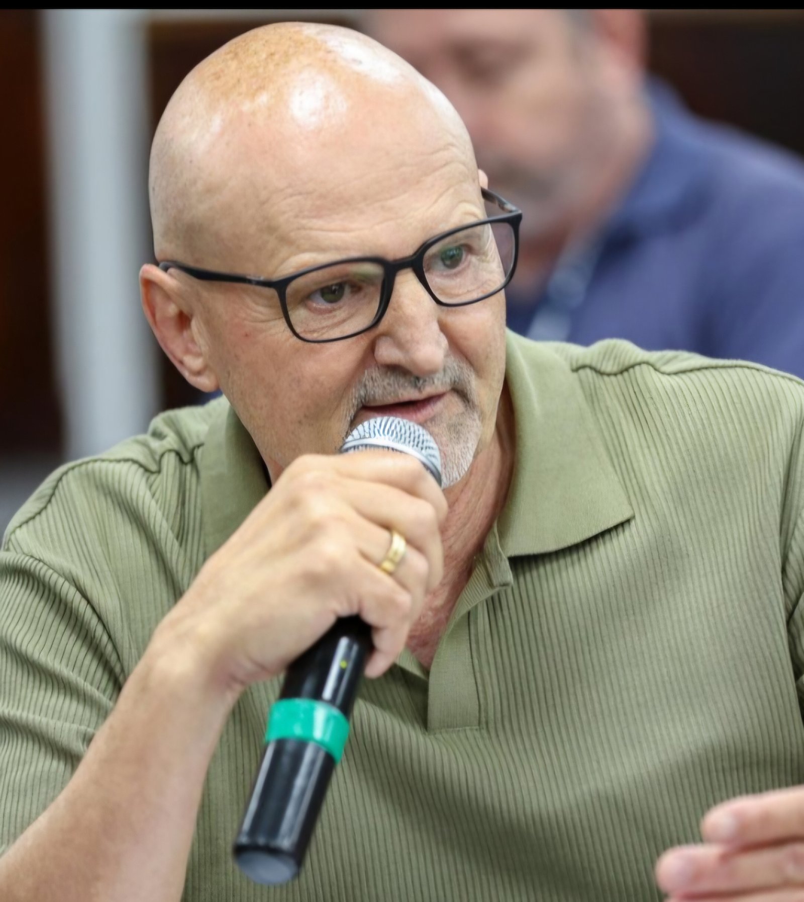 Professor Bonatto coloca o PSDB contra a parede