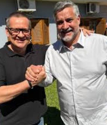 PSB prepara saída do governo Eduardo Leite e reforça aliança com o PT no Estado