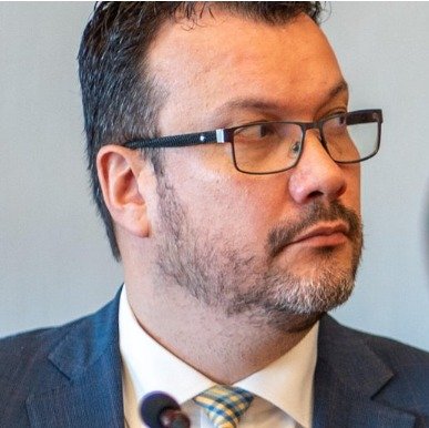 PSD pode apostar em Artur Lemos na chapa de Gabriel