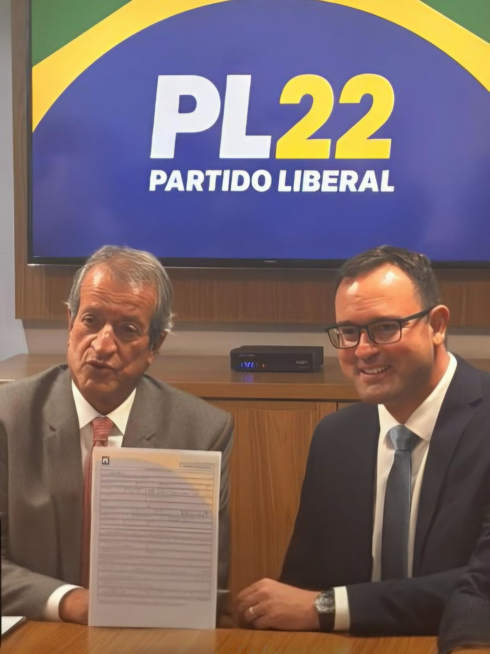 Diogo Siqueira se filia ao PL e confirma candidatura a deputado federal