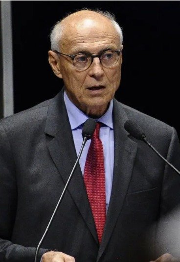 Cerimônia com Suplicy vai reunir Juliana e Pretto