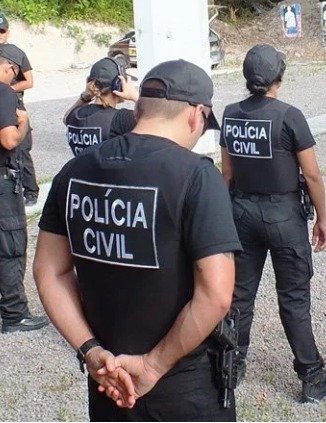 Polícia Civil do RS vive colapso com falta de efetivo, feminicídios em alta e presos em delegacias