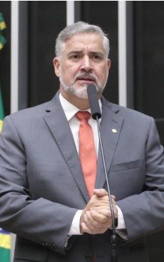 Paulo Pimenta quer proibir o Jogo do Tigrinho