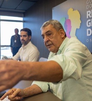 Melo admite falha na drenagem, mas procura culpados longe da prefeitura