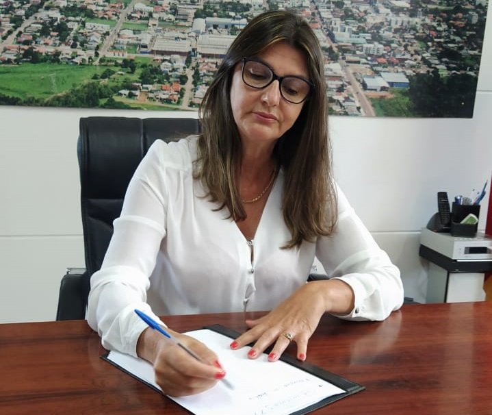 MDB confirma Izaura Landim como candidata a deputada federal